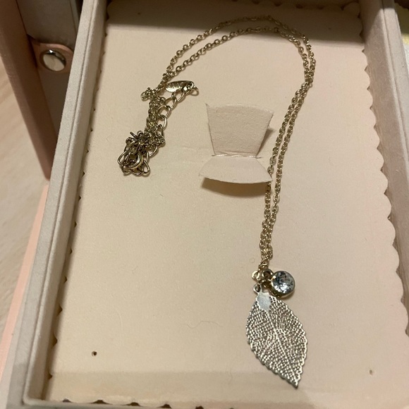 Gold Leaf Pendant Necklace - Picture 2 of 2